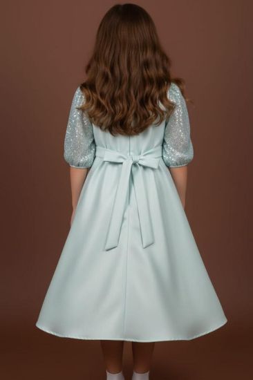 صورة فستان أخظر فاتح مع نص الكم اللماع